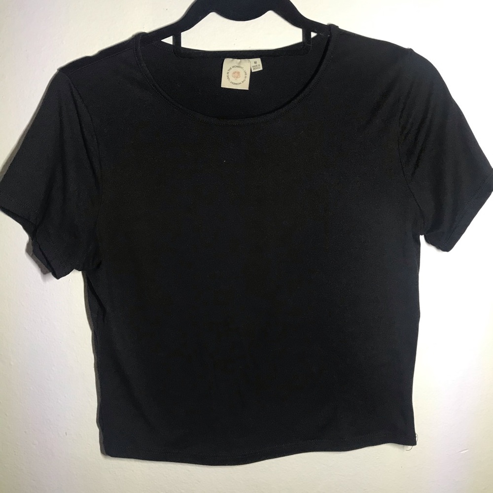 Juniors black cropped top